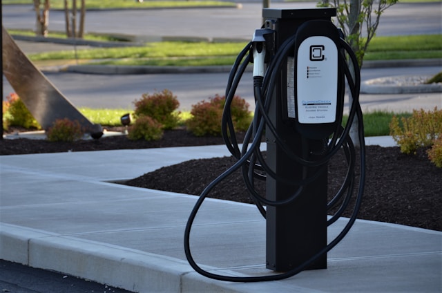 Key Differences Between 1-Phase and 3-Phase EV Chargers