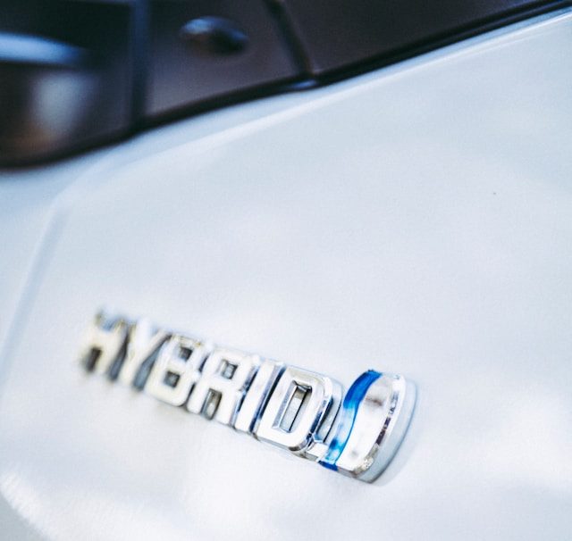 How Does a Plug-In Hybrid Work?