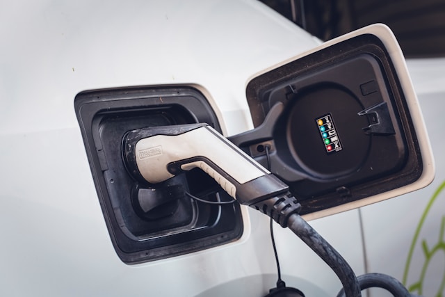 How Do Electric Cars Work?
